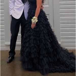 Le femme black prom dress.